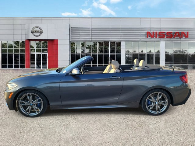 Used 2015 BMW M235i Convertible image 7