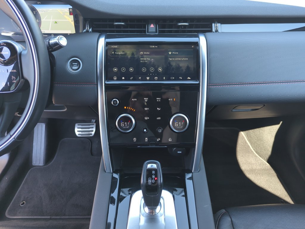 Used 2020 Land Rover Discovery Sport SE R-Dynamic AWD/4WD image 25