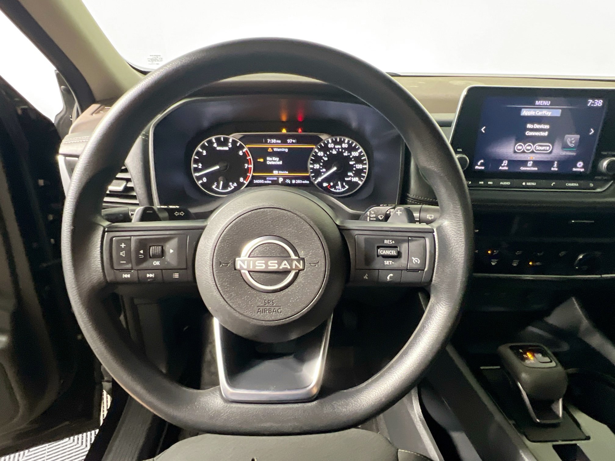 Used 2023 Nissan Rogue S FWD image 17