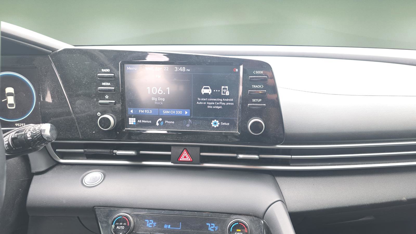 Used 2021 Hyundai Elantra SEL w/ Convenience + Premium Package FWD image 11