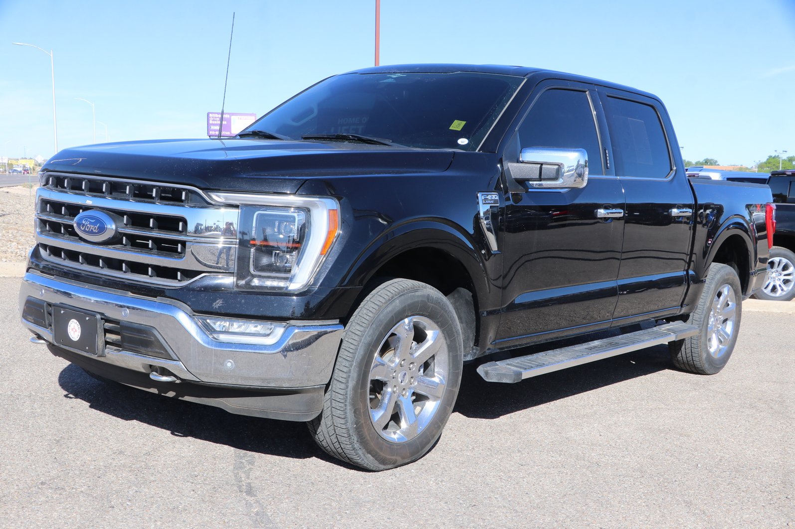 Used 2023 Ford F150 Lariat w/ Equipment Group 502A High AWD/4WD image 3