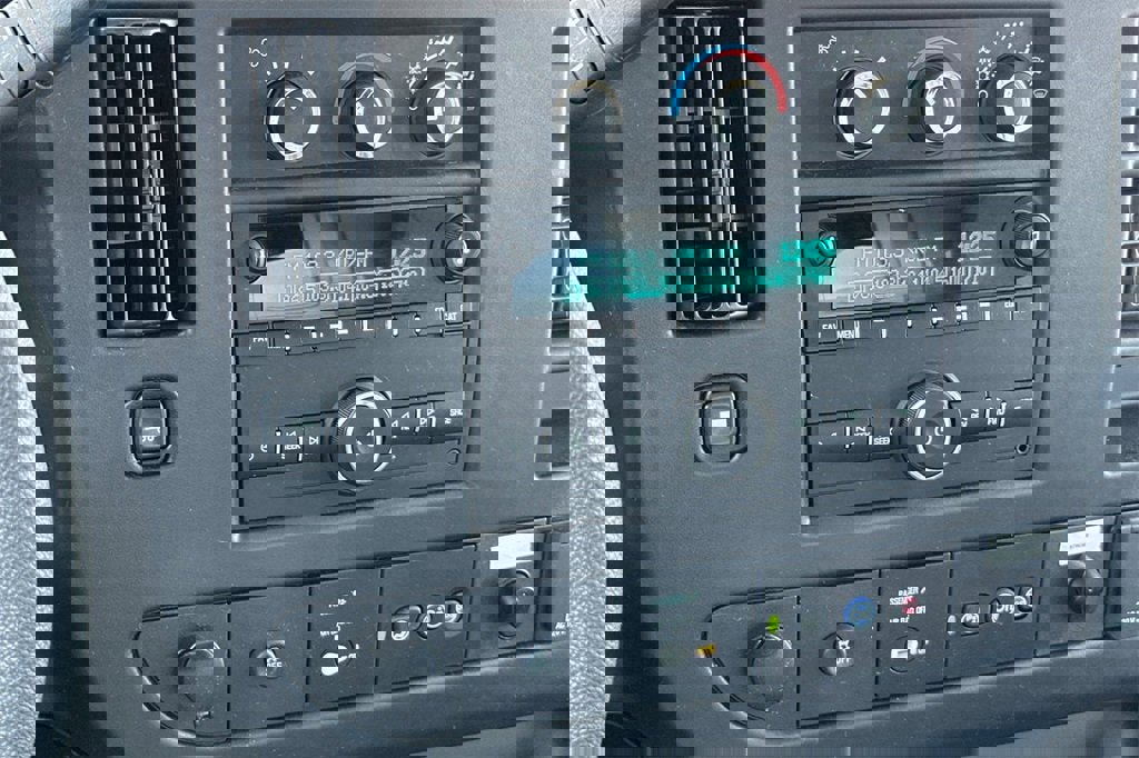 New 2024 Chevrolet Express 3500 w/ Power Convenience Package image 18