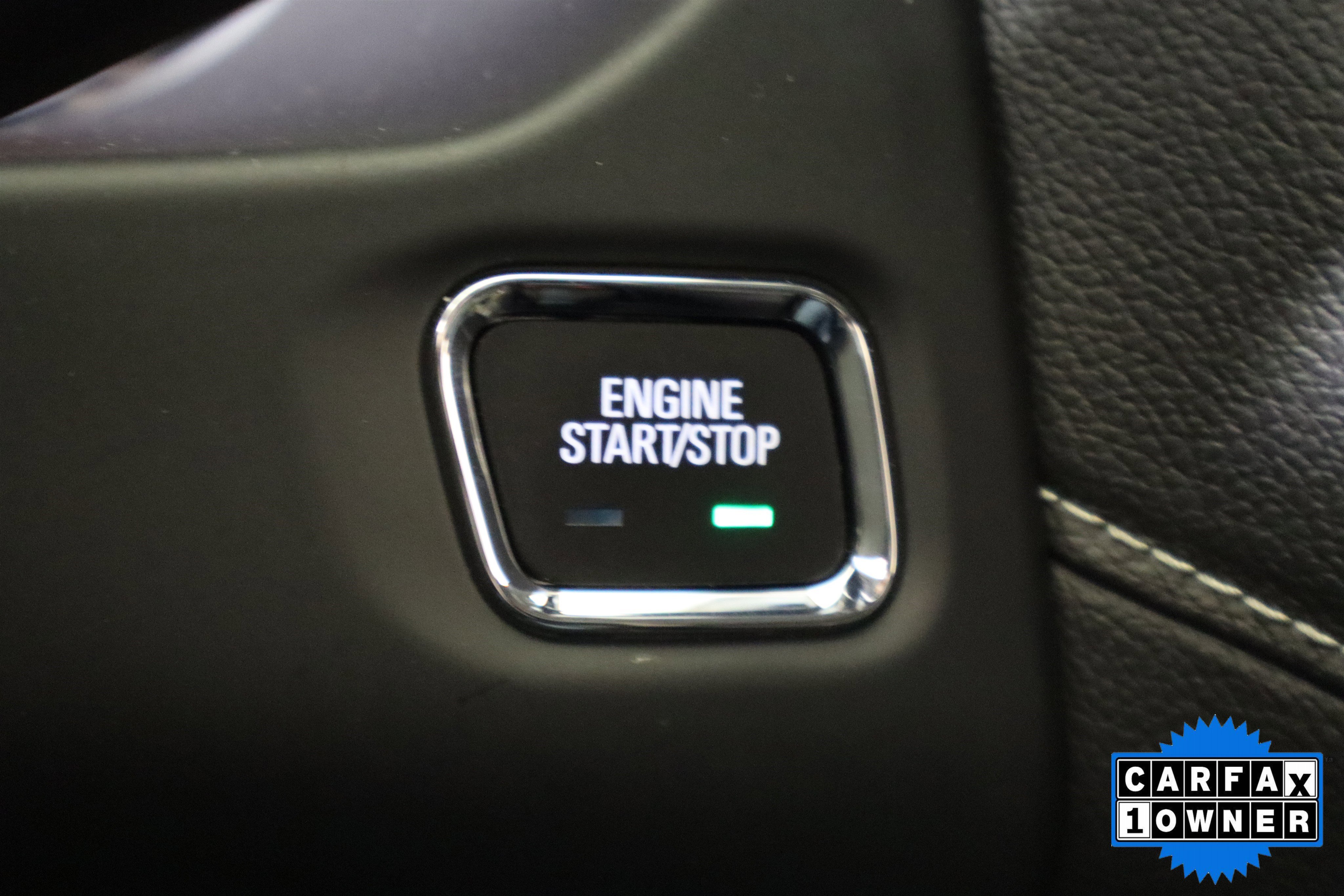 Used 2023 GMC Acadia SLE w/ Driver Convenience Package image 32