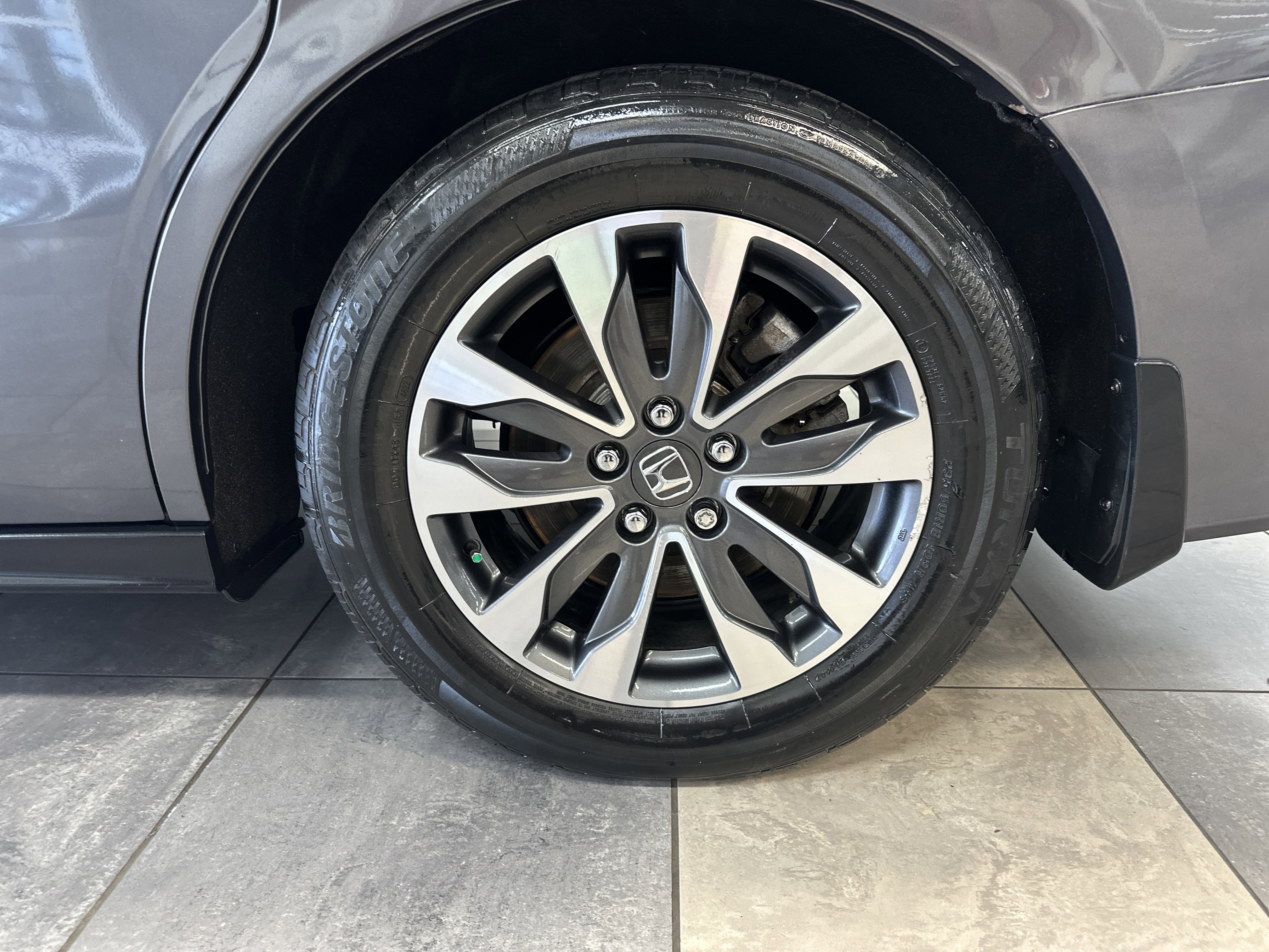 Used 2023 Honda Odyssey EX-L image 9