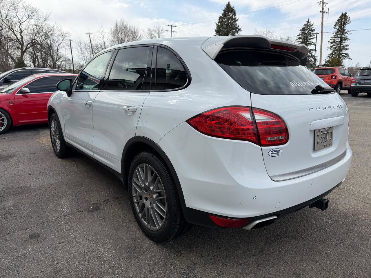 Used 2014 Porsche Cayenne Platinum Edition image 5