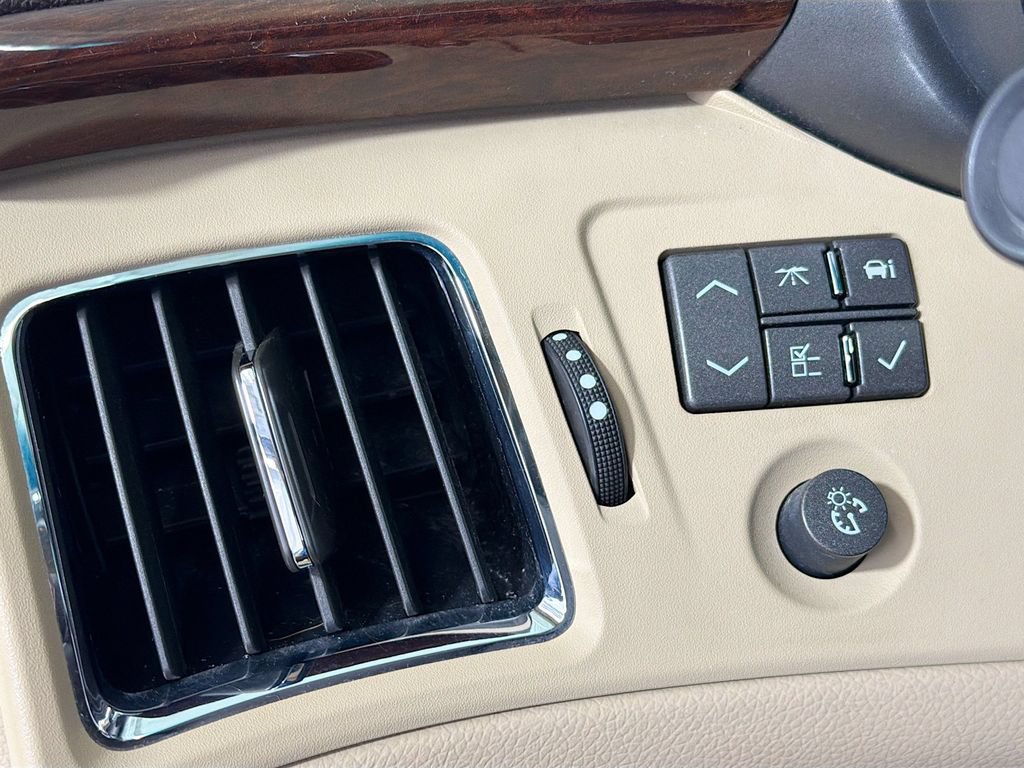 Used 2013 Cadillac CTS Luxury w/ Wood Trim Package AWD/4WD image 12