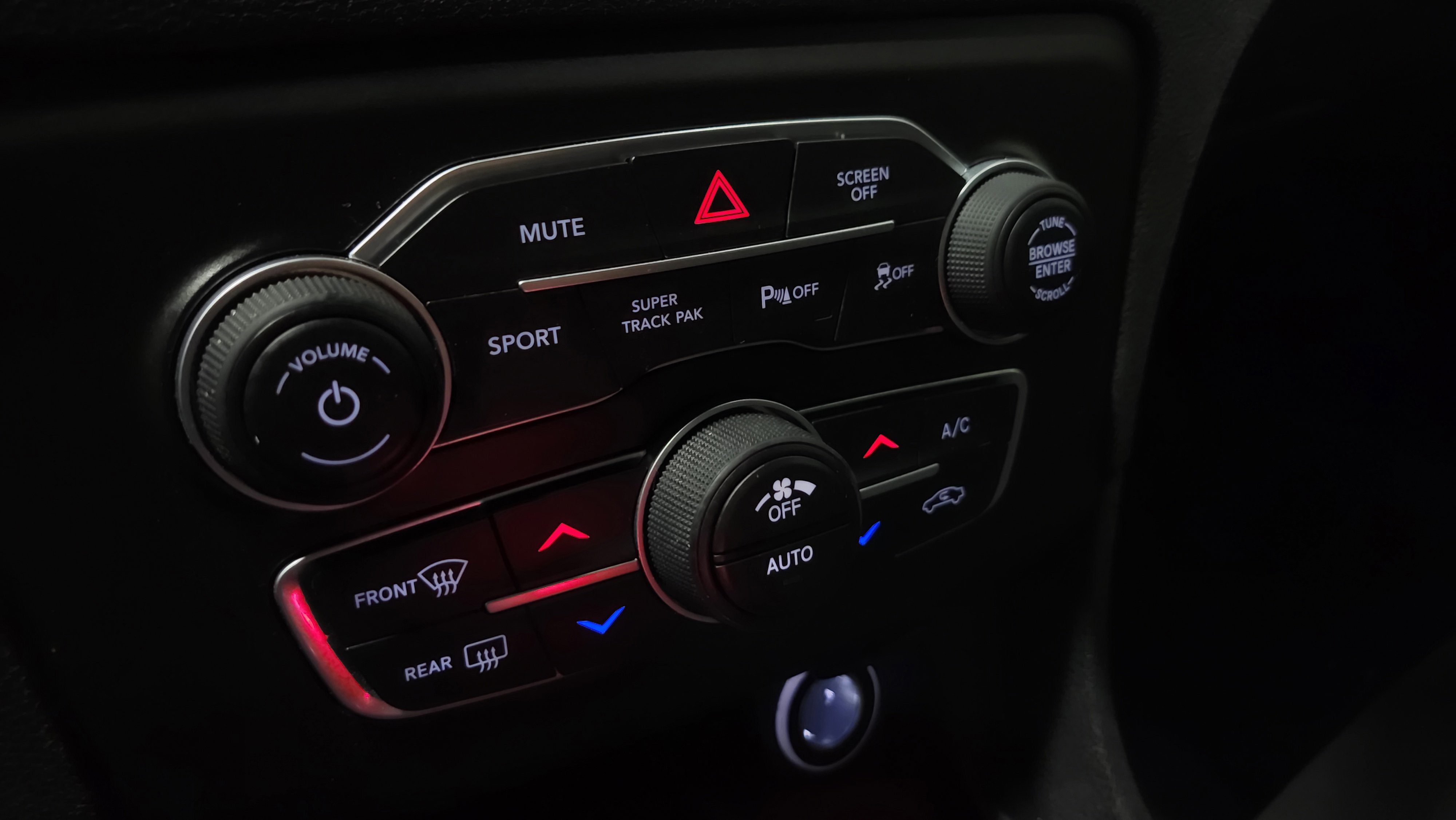 Used 2022 Dodge Charger R/T image 32