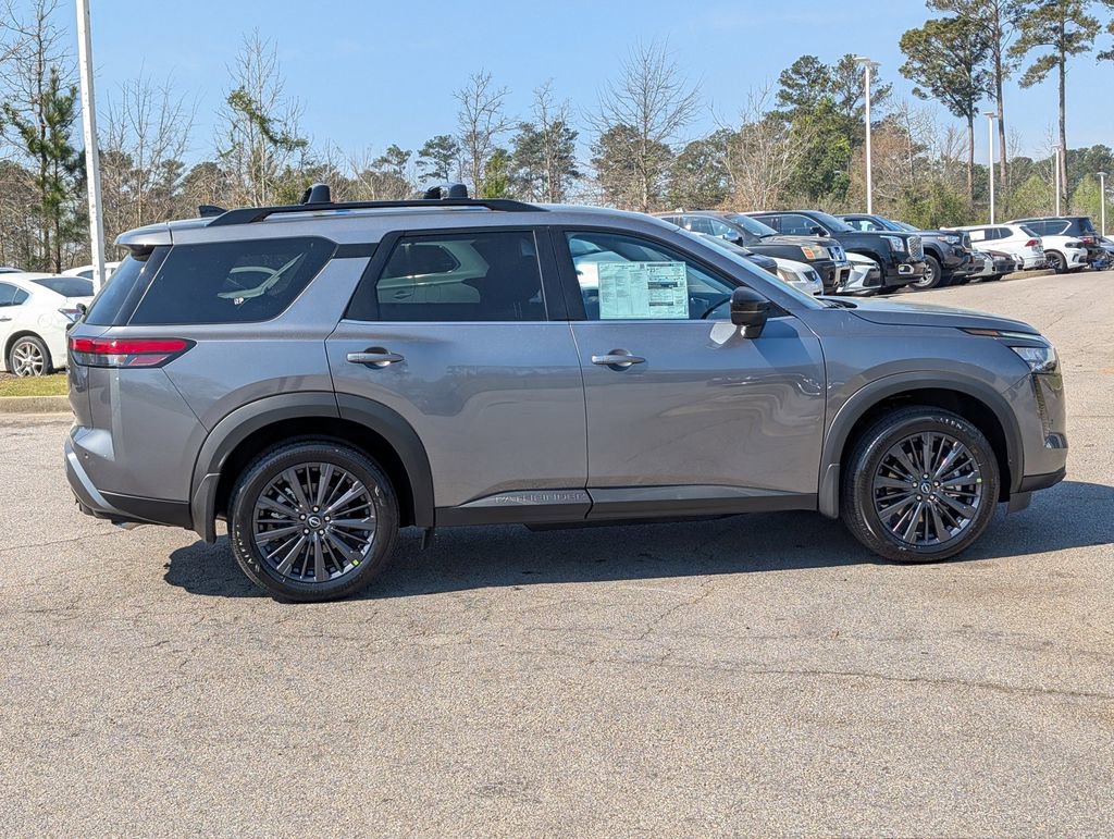 New 2026 Nissan Pathfinder SL image 7