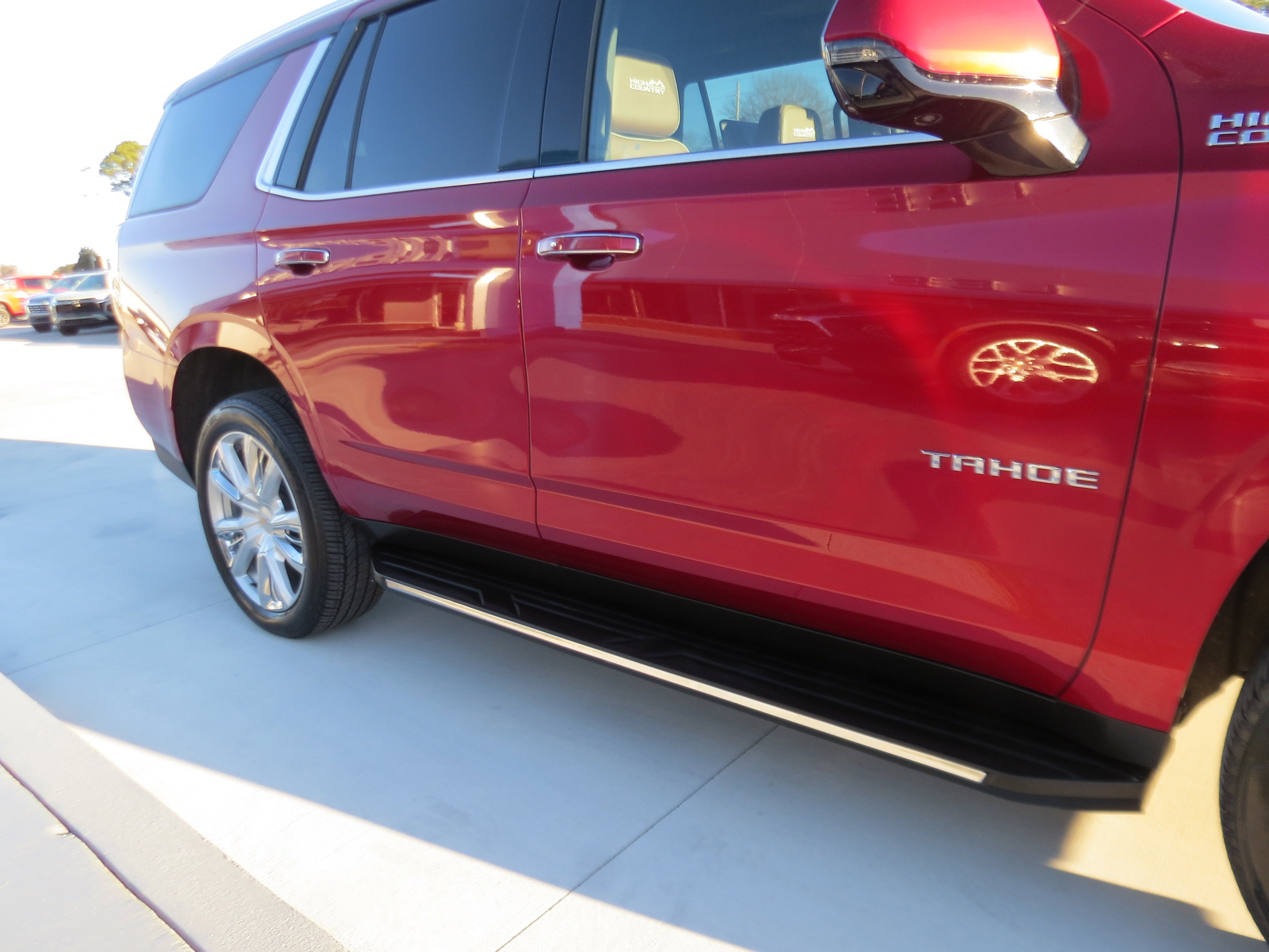 Used 2024 Chevrolet Tahoe High Country w/ Advanced Technology Package AWD/4WD image 10