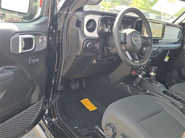 New 2025 Jeep Gladiator Willys image 4