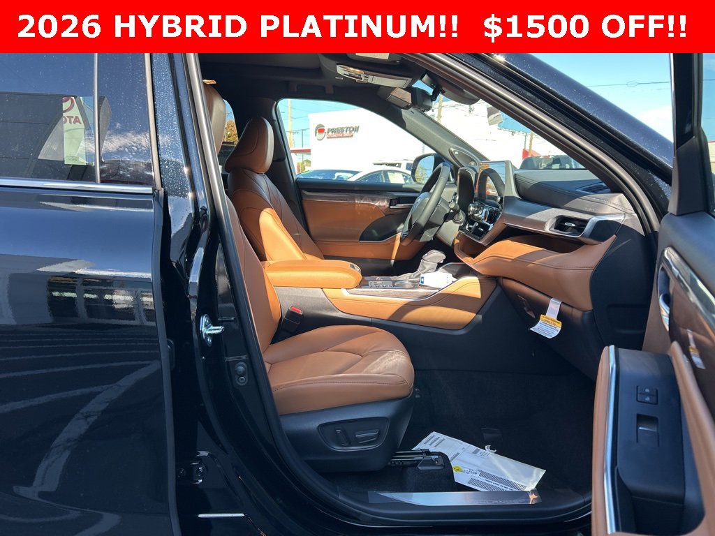 New 2026 Toyota Highlander Platinum image 8