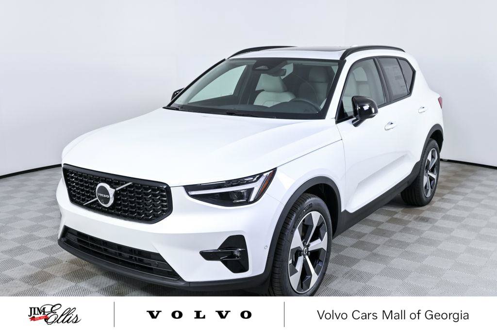 New 2026 Volvo XC40 B5 Plus w/ Protection Package Premier