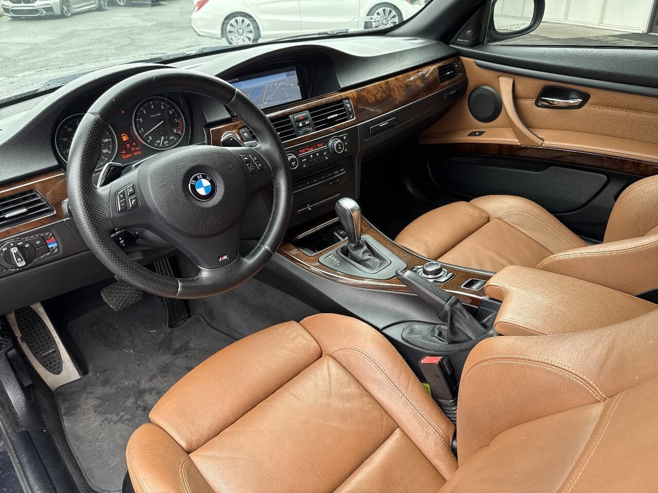 Used 2013 BMW 335i Convertible image 26