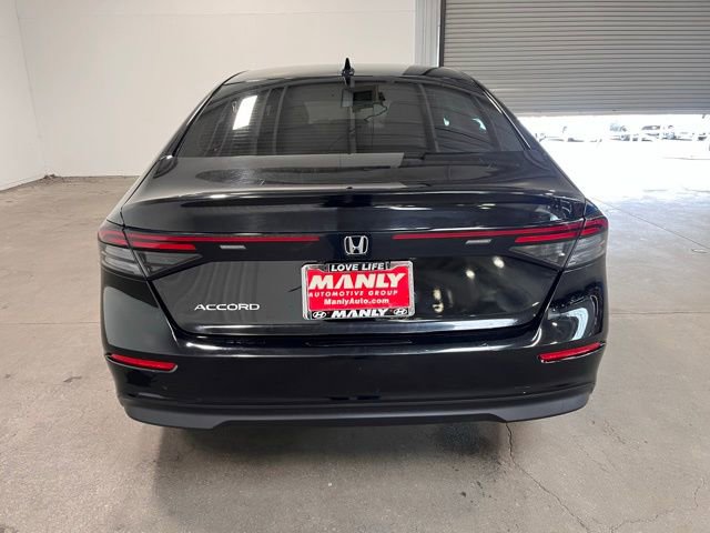 Used 2023 Honda Accord EX image 4