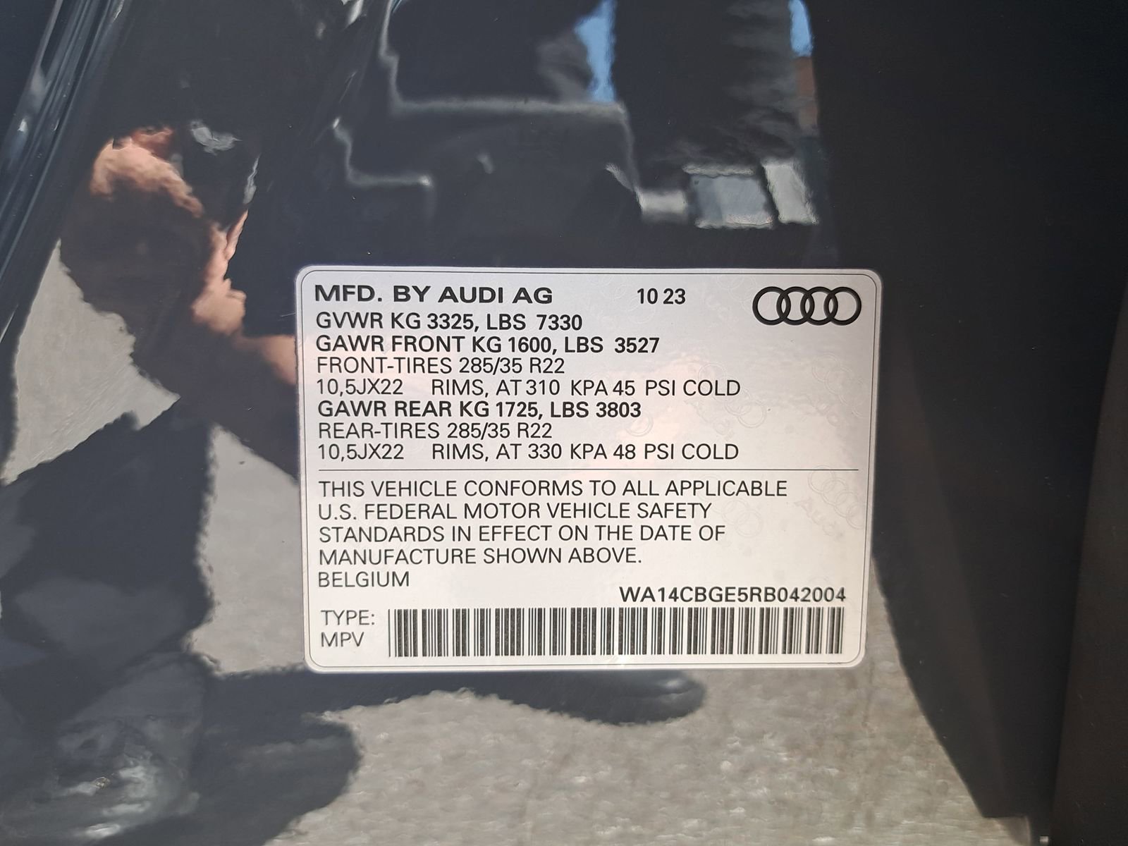 Used 2024 Audi SQ8 e-tron Premium Plus w/ Black Optic Package image 38