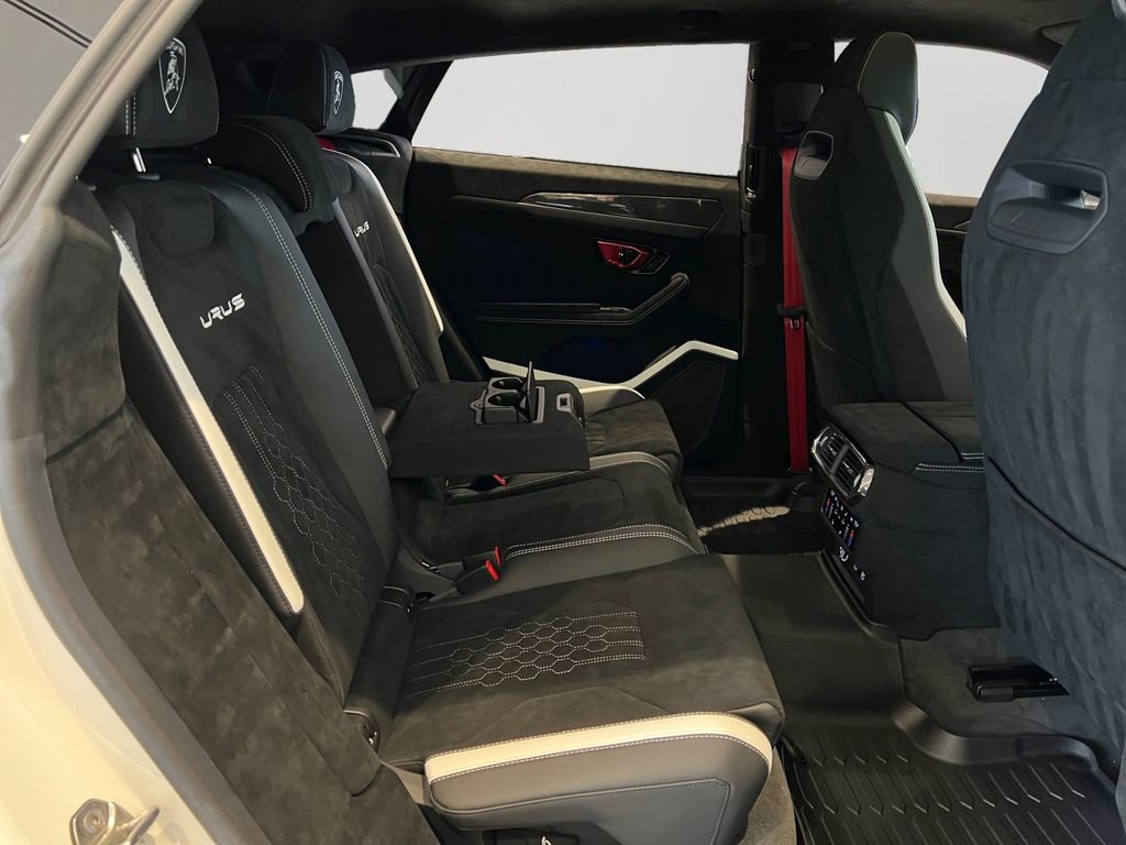 Used 2024 Lamborghini Urus Performante image 11
