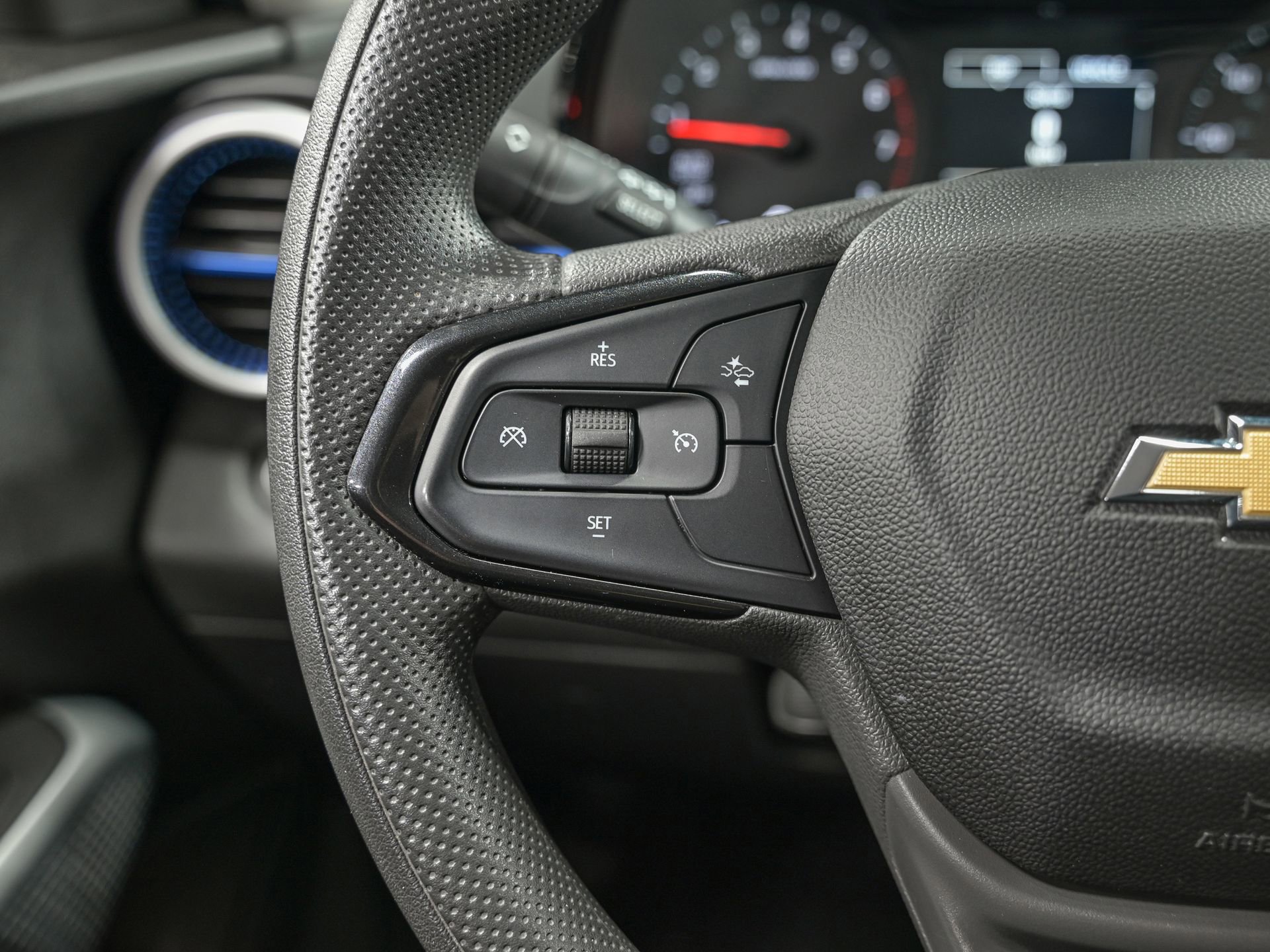 Used 2024 Chevrolet Trax LS w/ LS Convenience Package FWD image 20
