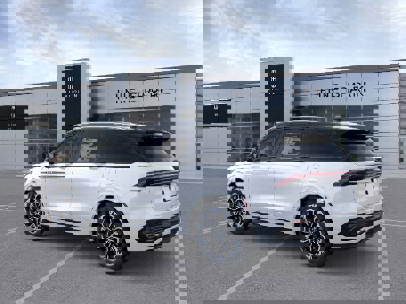 New 2026 Lincoln Nautilus Reserve image 4