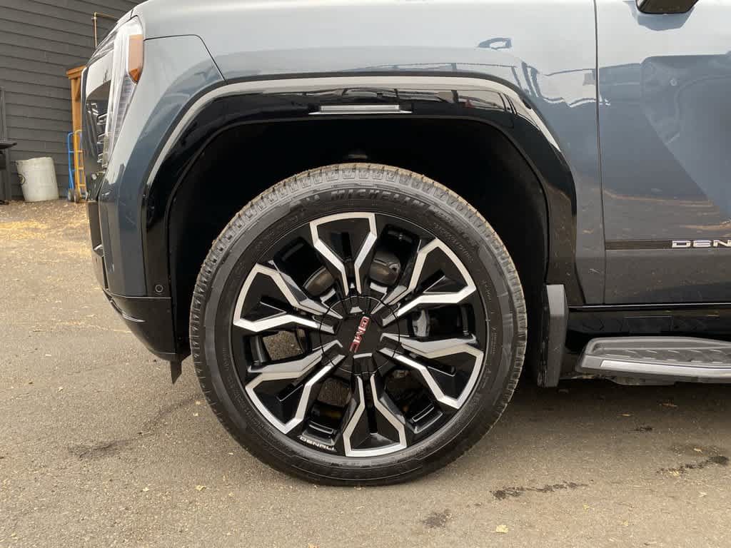 Used 2026 GMC Sierra EV Denali AWD/4WD image 11