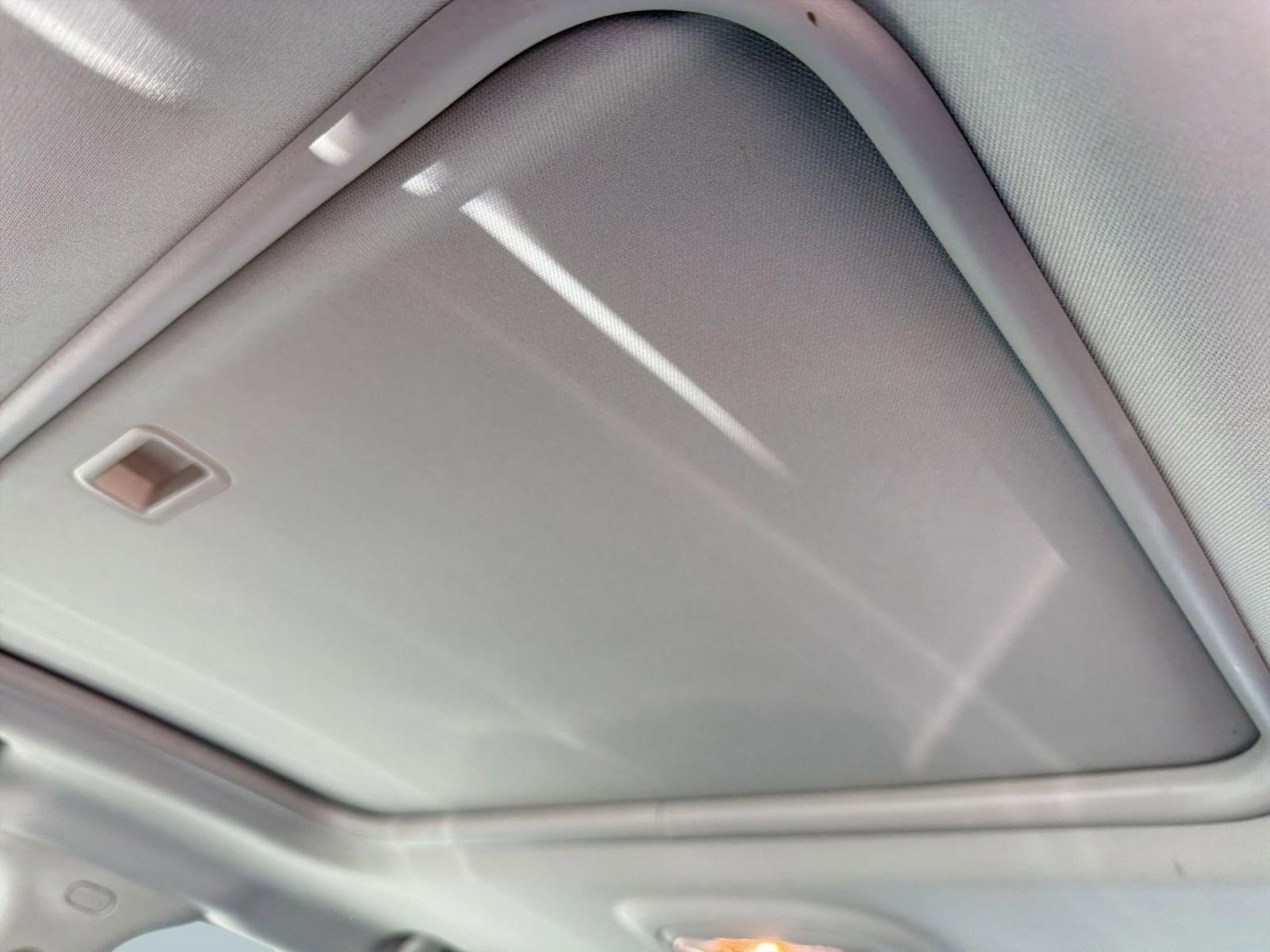 Used 2014 Chevrolet Impala LTZ FWD image 14