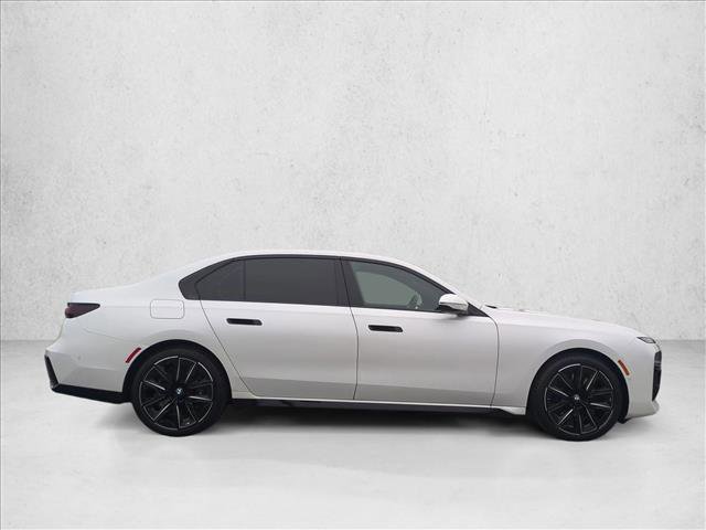 Used 2023 BMW 740i w/ Parking Assistance Package image 4
