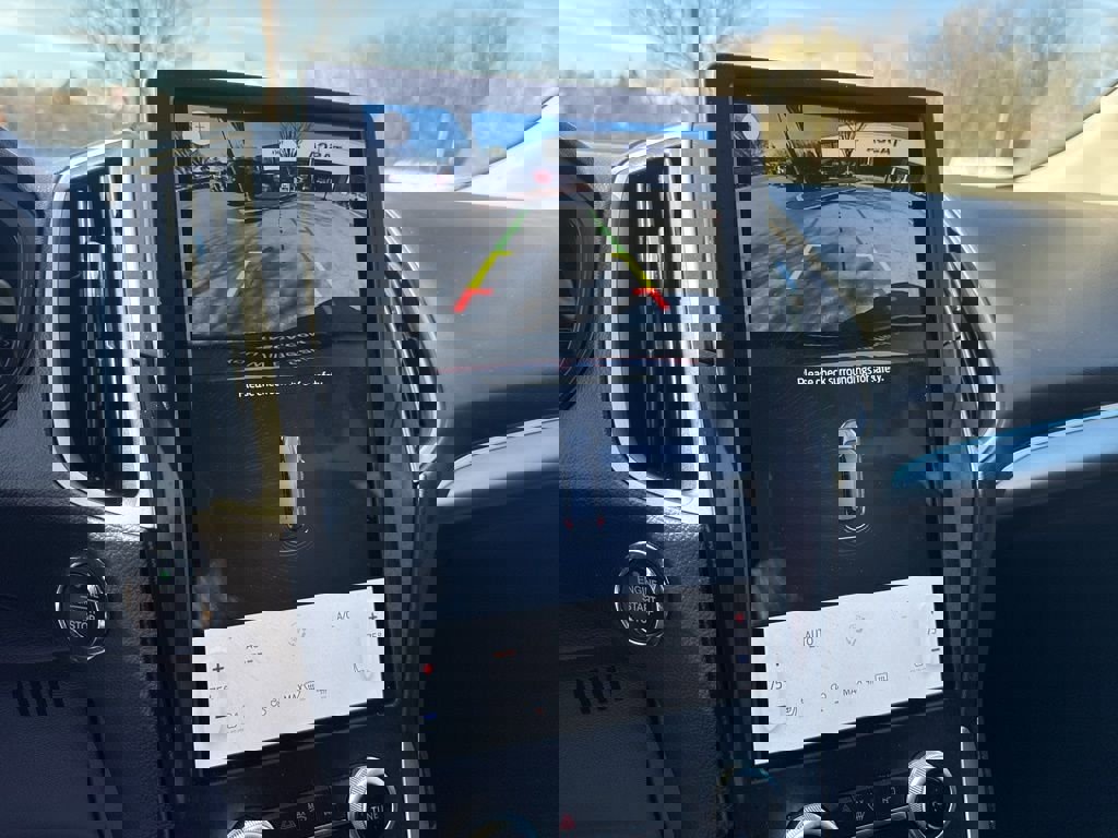 Used 2022 Ford Edge SEL w/ Convenience Package image 17