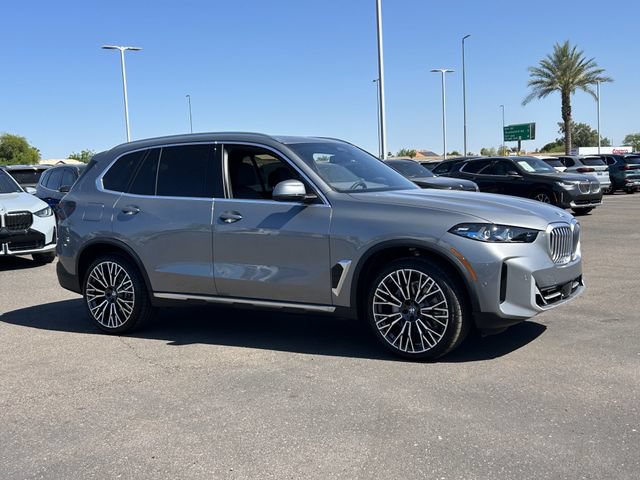 Used 2026 BMW X5 xDrive40i w/ Climate Comfort Package AWD/4WD image 4