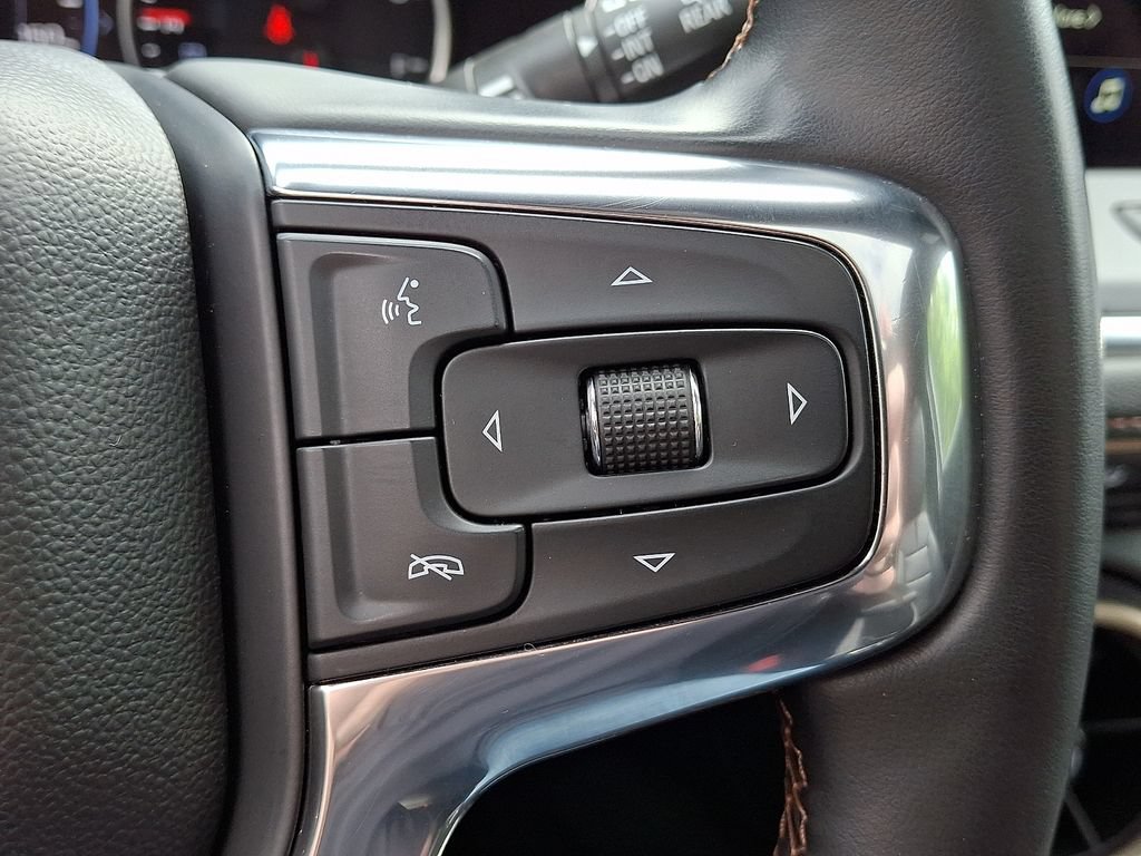 Used 2023 Chevrolet Blazer Premier w/ Driver Confidence II Package AWD/4WD image 23