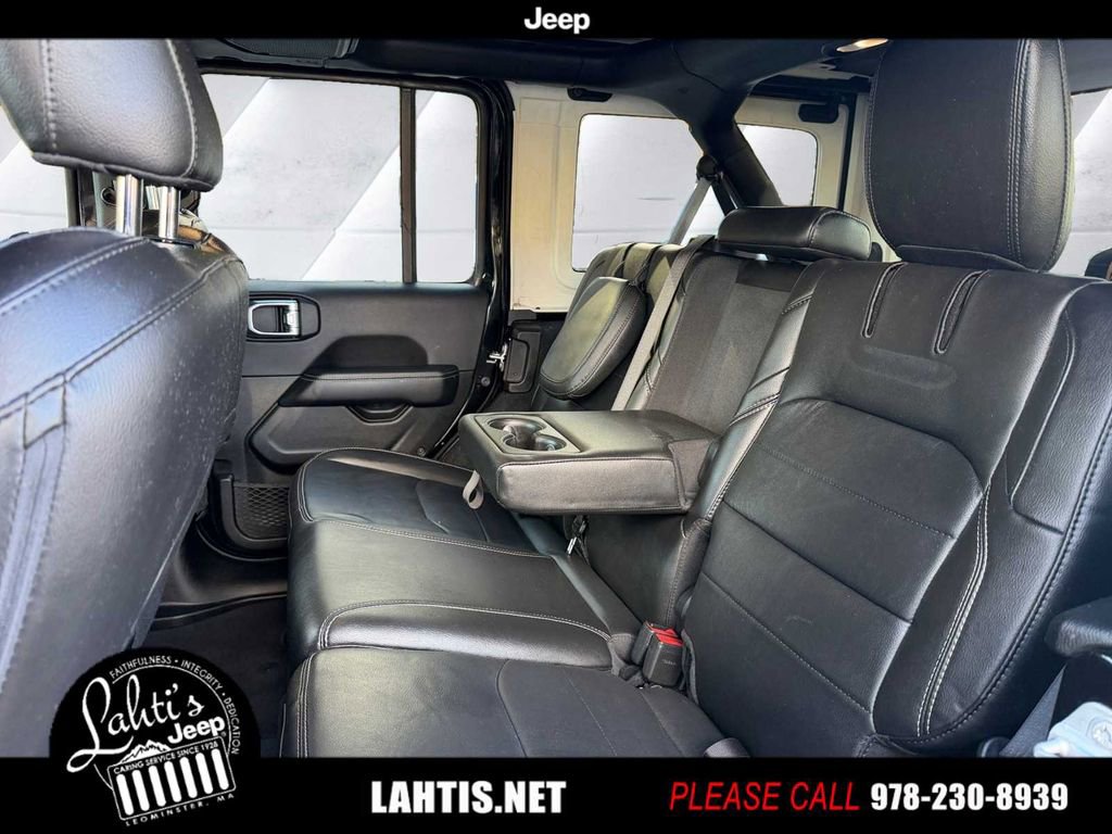 Certified 2022 Jeep Wrangler Unlimited Sahara image 11