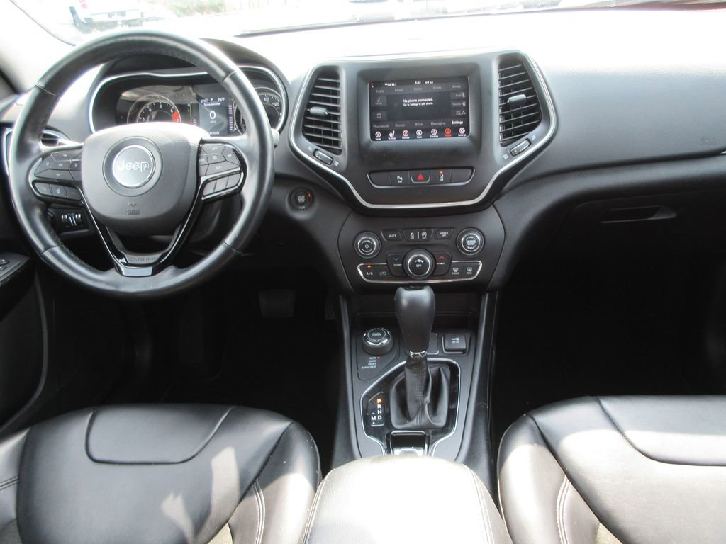 Used 2021 Jeep Cherokee Latitude Plus image 15