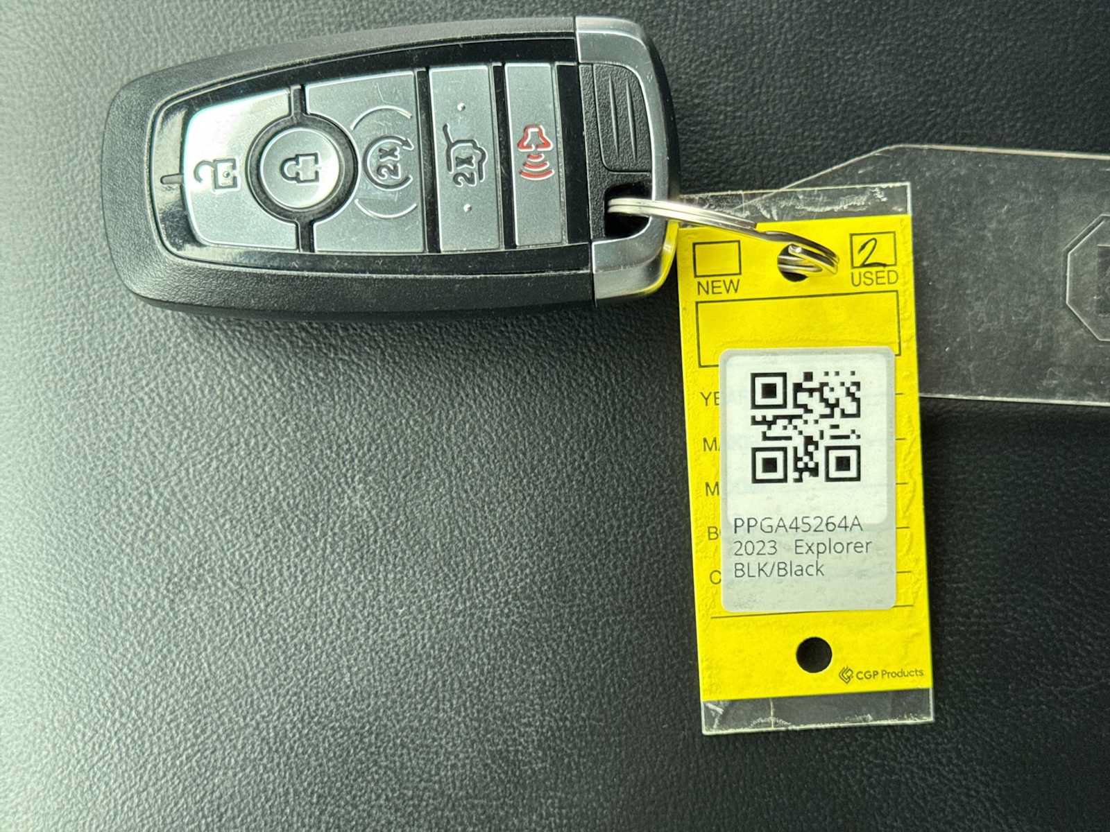 Used 2023 Ford Explorer XLT w/ Equipment Group 202A AWD/4WD image 36