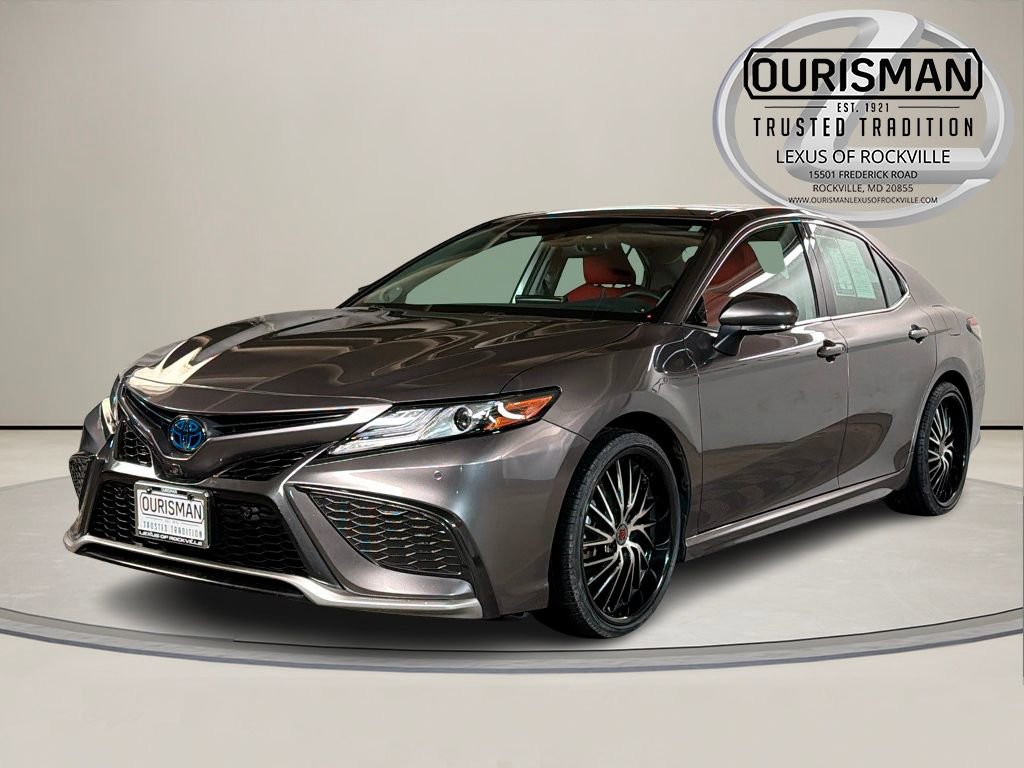 Used 2022 Toyota Camry XSE w/ Navigation Upgrade Package image 2