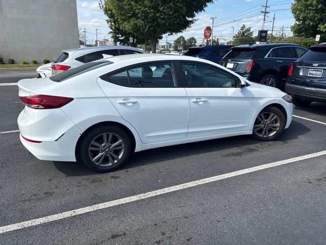 Used 2017 Hyundai Elantra Value Edition FWD image 4