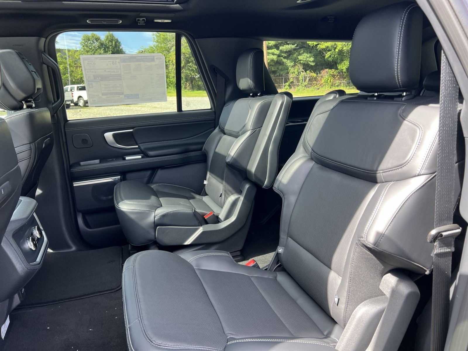 New 2027 Ford Expedition Max Platinum w/ Stealth Performance Package AWD/4WD image 25