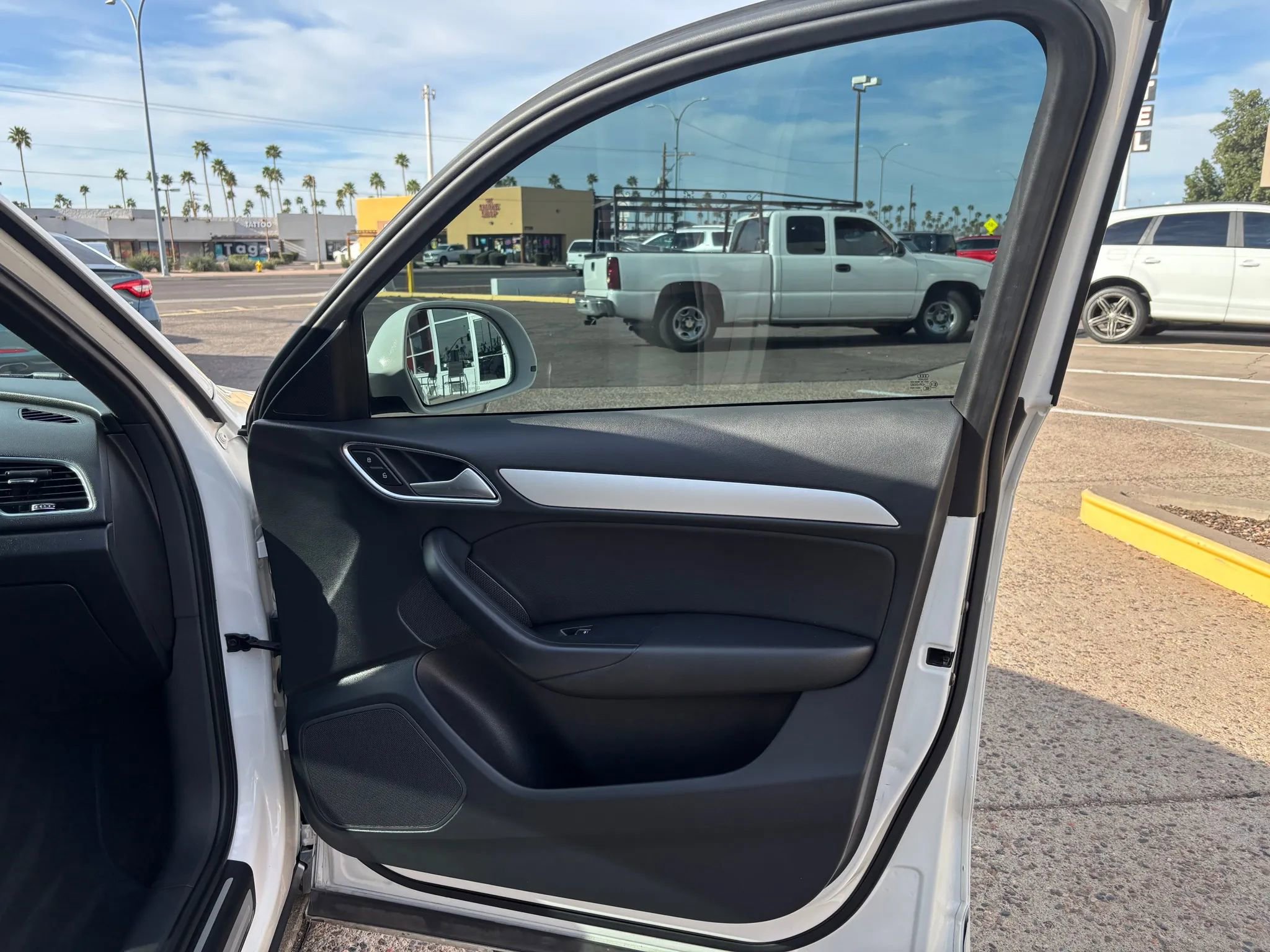 Used 2018 Audi Q3 2.0T Premium image 24