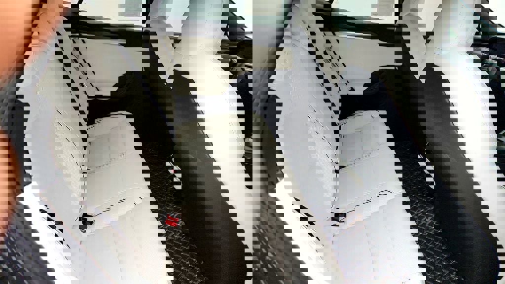 Used 2021 Tesla Model S Plaid image 28