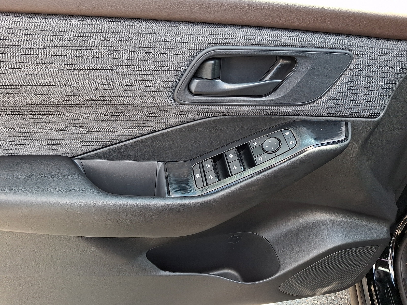 Certified 2023 Nissan Rogue S AWD/4WD image 13