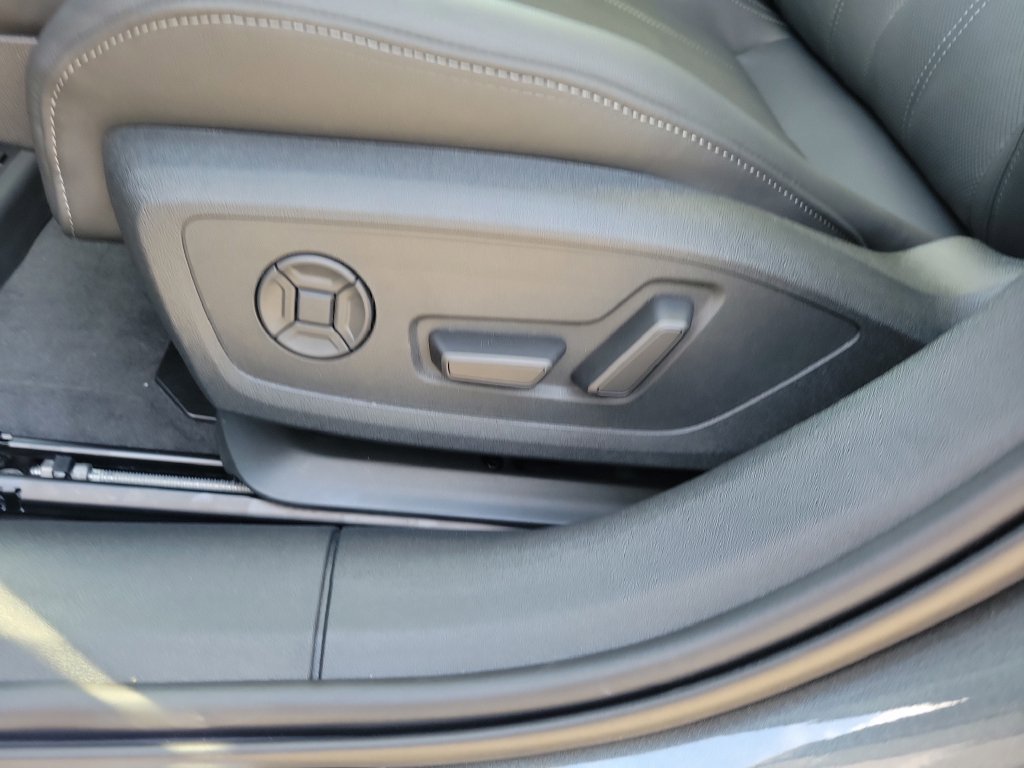 New 2026 Audi A6 Premium Plus AWD/4WD image 11