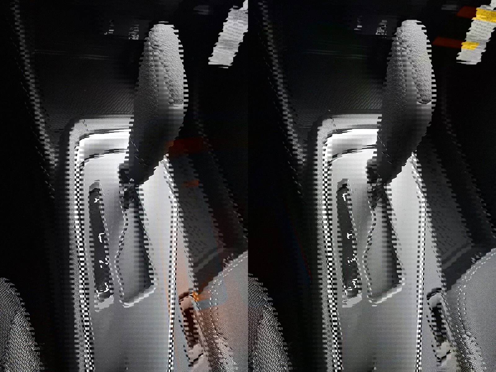 Certified 2025 Subaru Impreza 2.0i image 14