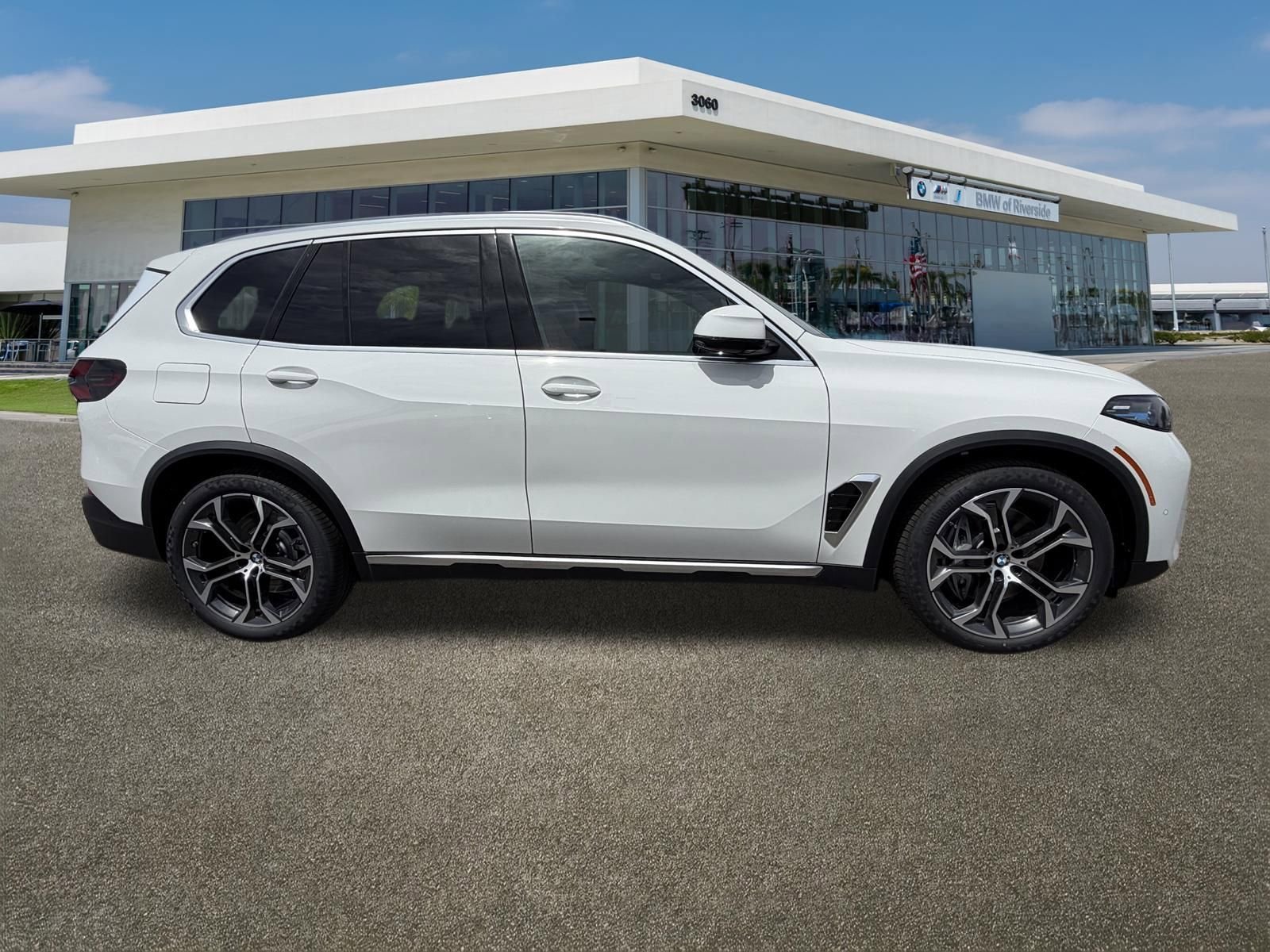 New 2026 BMW X5 xDrive50e AWD/4WD image 12