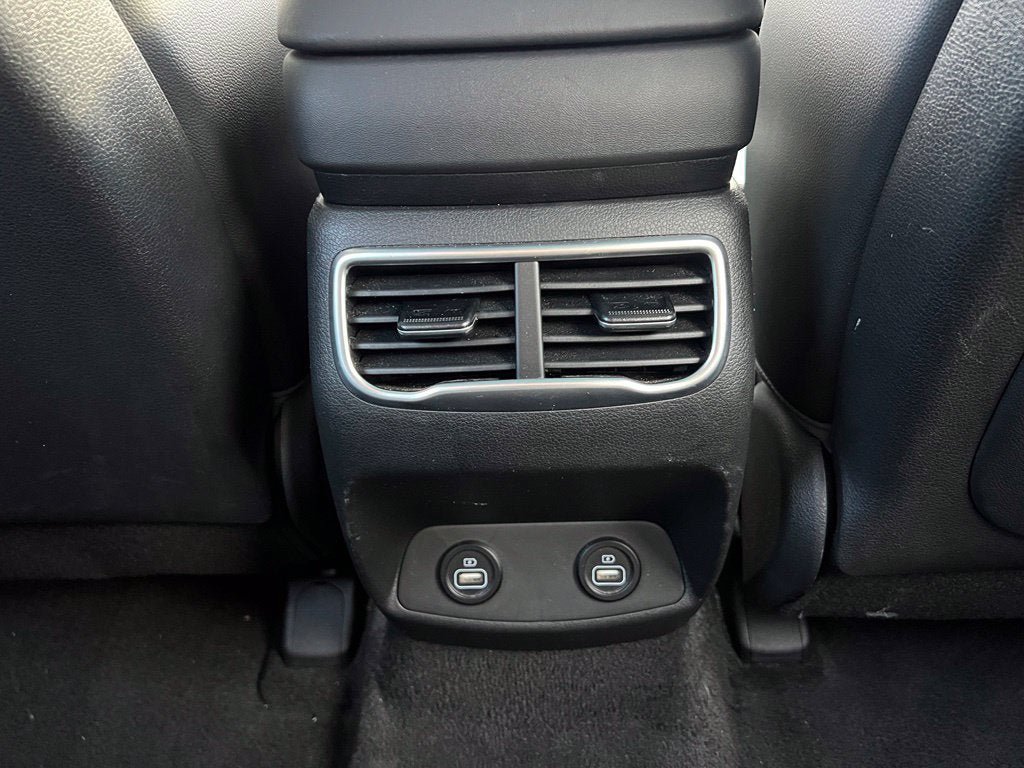 Used 2023 Hyundai Santa Fe SEL Premium AWD/4WD image 26