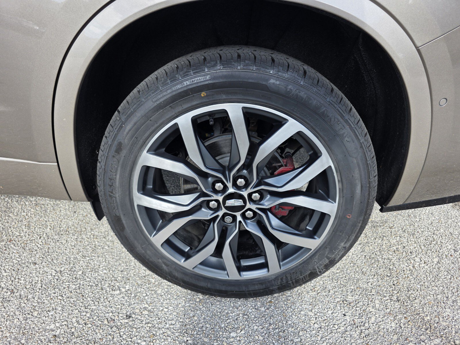 Used 2023 Cadillac XT6 Sport w/ Technology Package AWD/4WD image 9