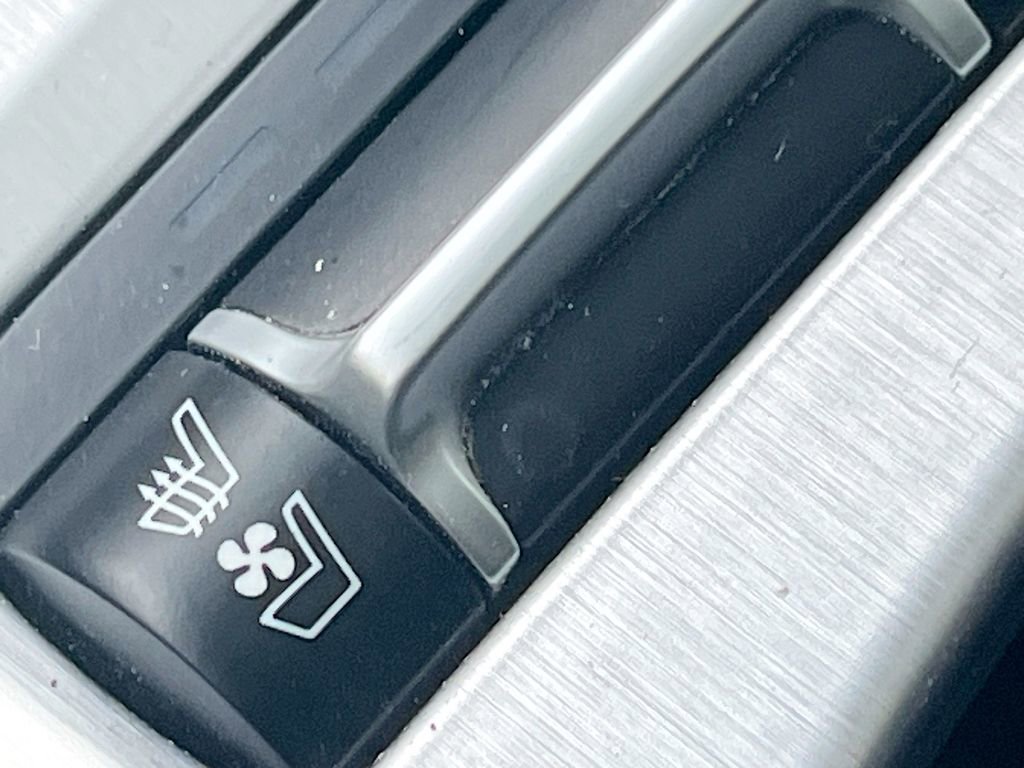 Used 2023 Kia Stinger GT2 AWD/4WD image 21