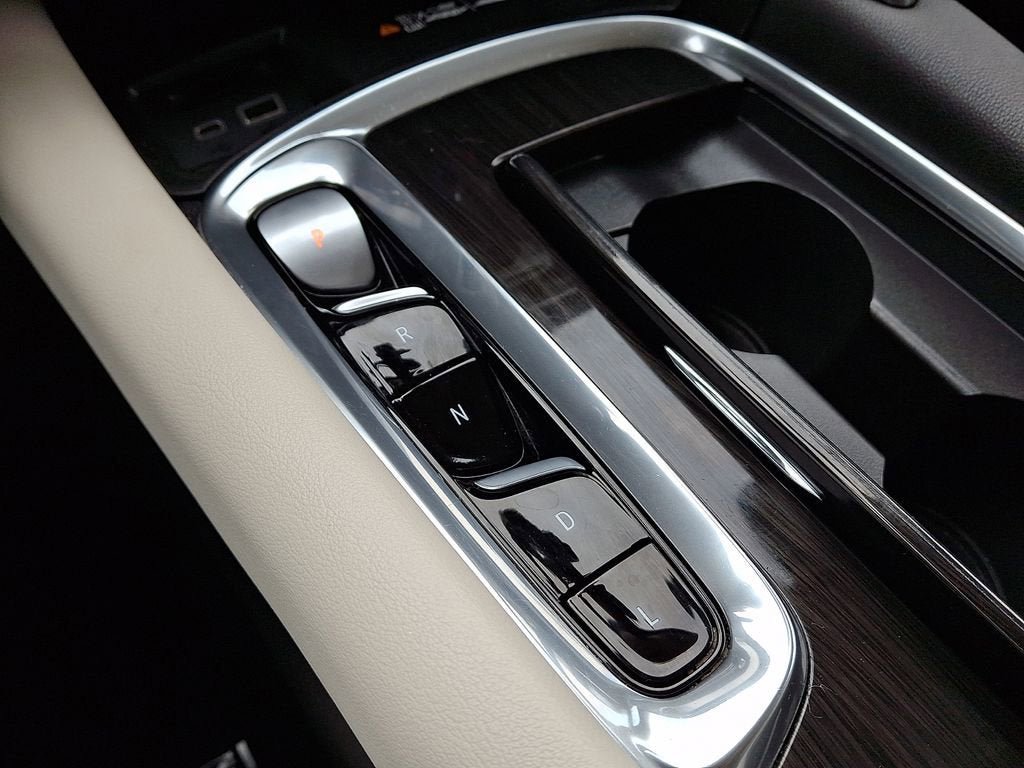 Certified 2023 Buick Enclave Essence FWD image 16