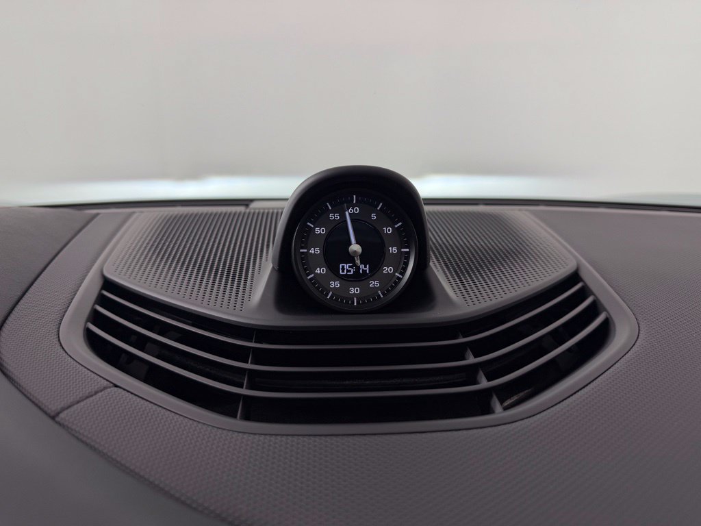 New 2026 Porsche Taycan 4S AWD/4WD image 33