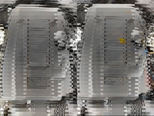 Used 2020 Jaguar XE S image 20