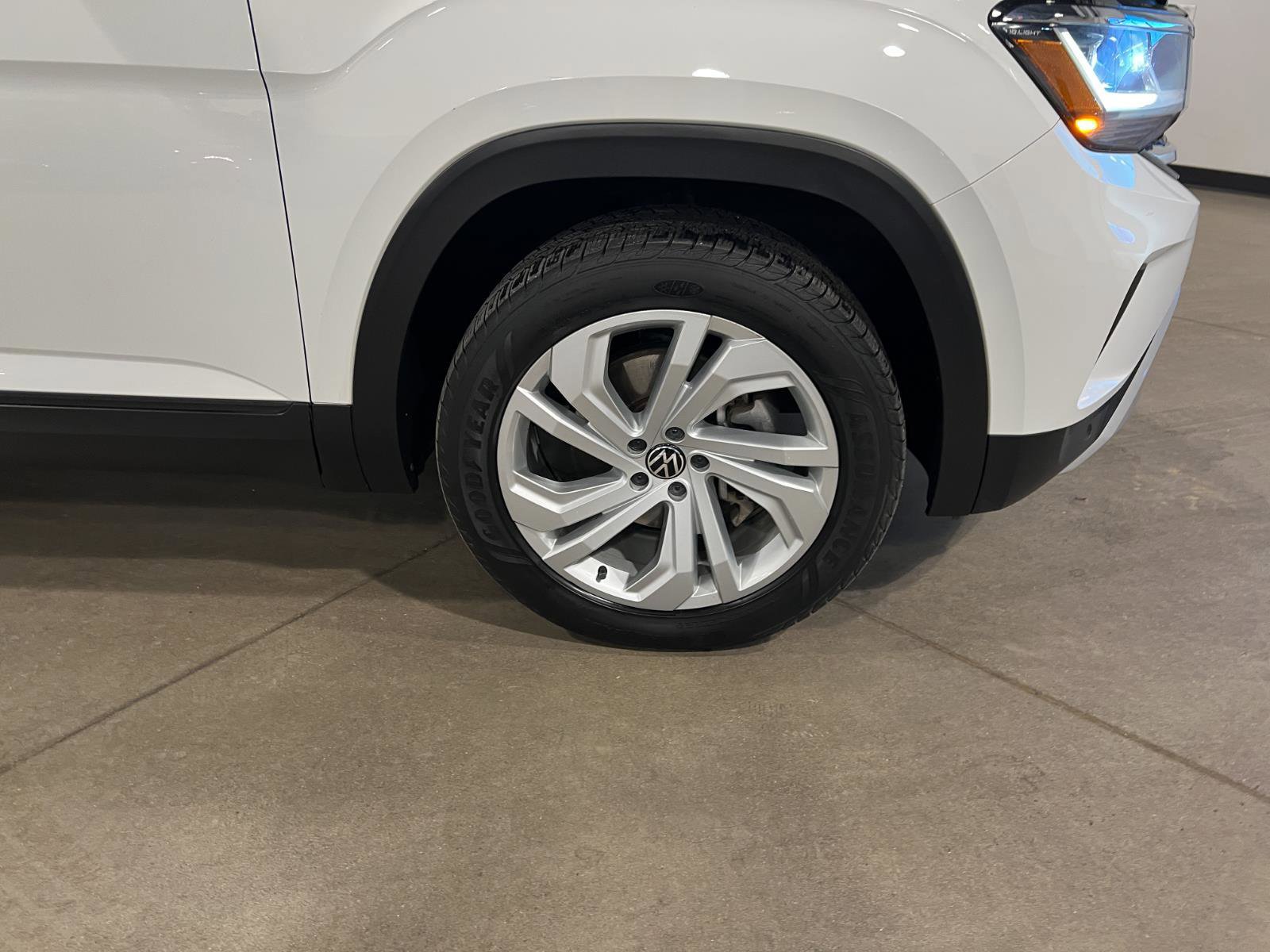 Used 2022 Volkswagen Atlas SE w/ Panoramic Sunroof Package image 40