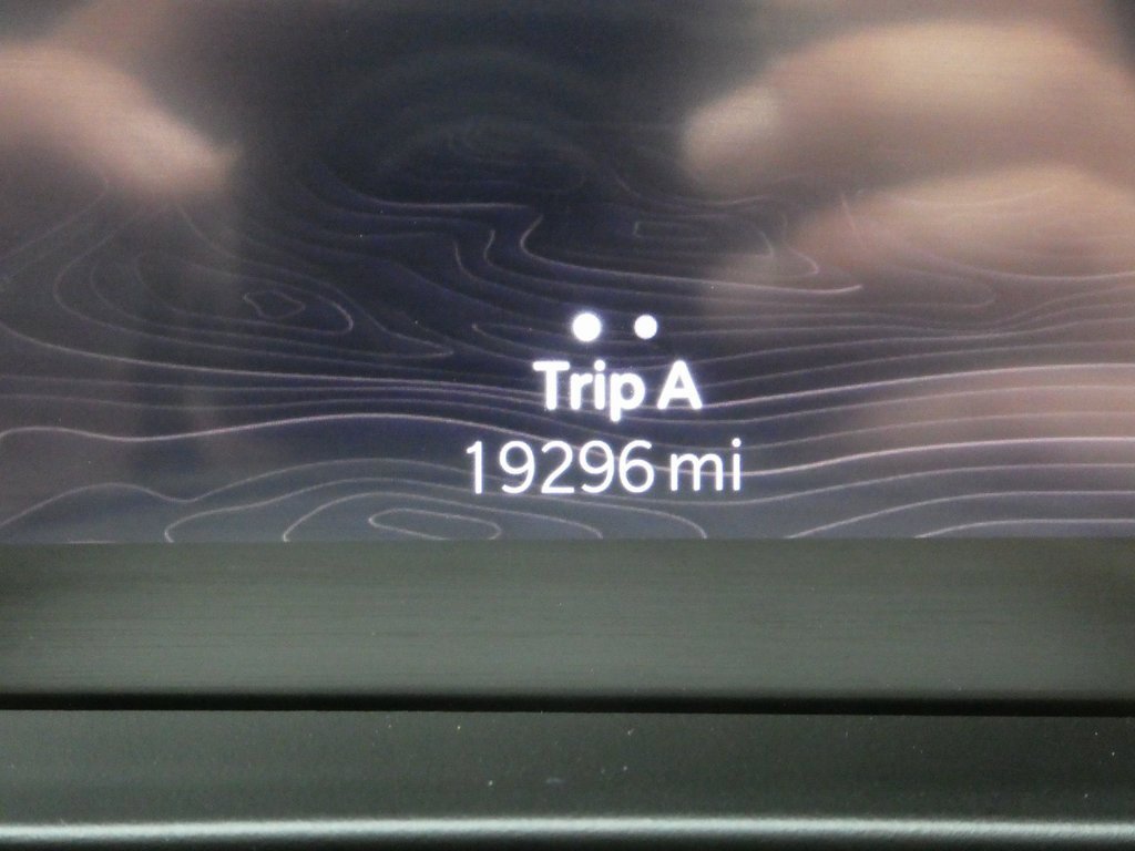 Used 2024 Jeep Grand Cherokee Altitude image 30