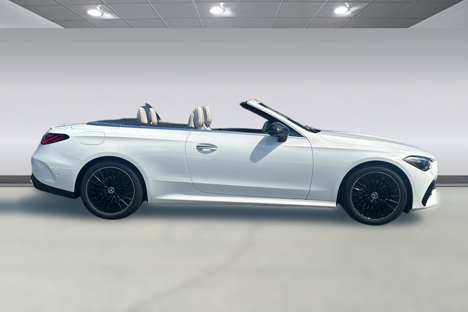 New 2027 Mercedes-Benz CLE 300 4MATIC Cabriolet image 8