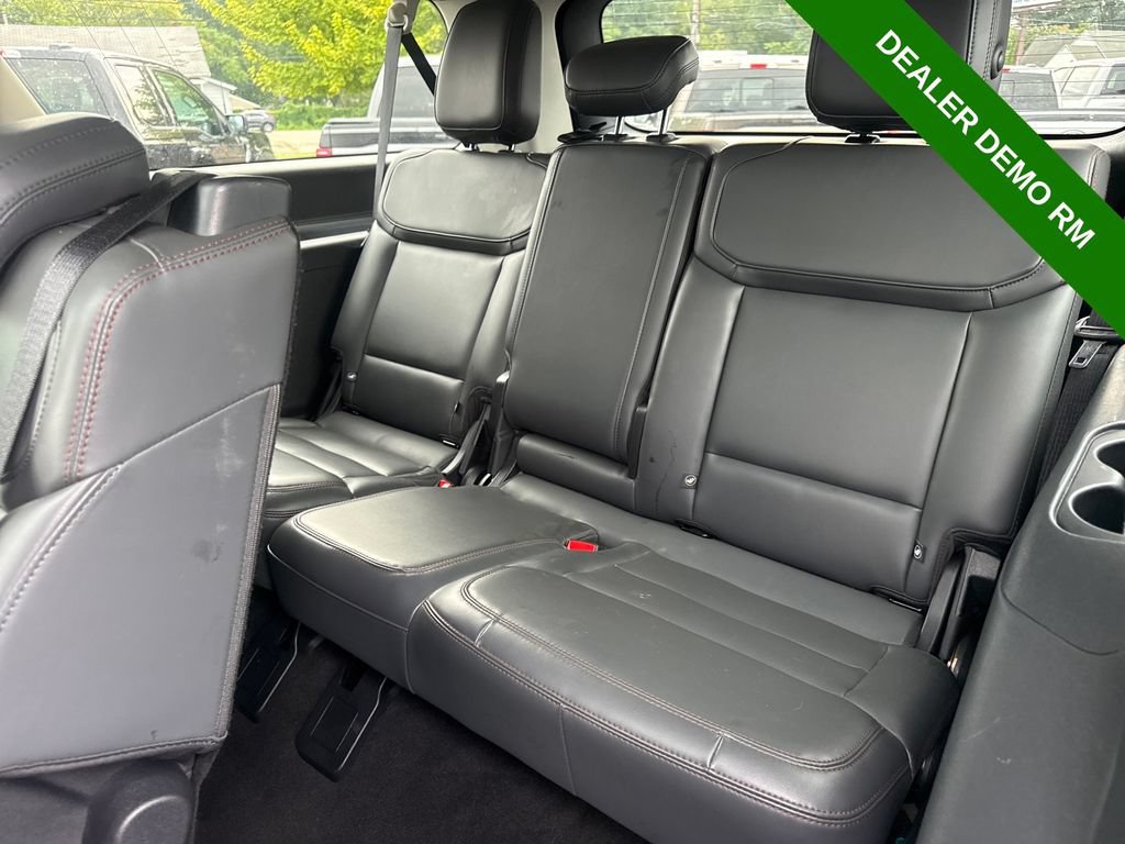 Used 2025 Ford Expedition Max Active AWD/4WD image 17